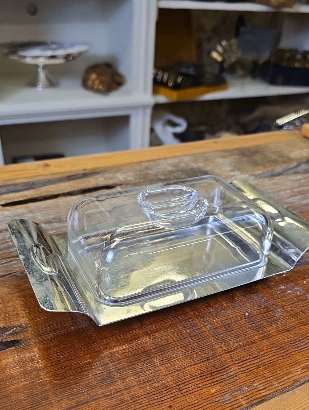 BergHOFF Clear Plastic Lid Butter Dish with Silver-Tone Tray